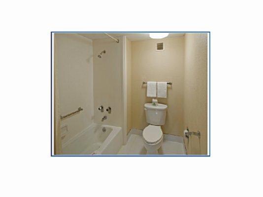 Americas Best Value Inn Forest Стая снимка